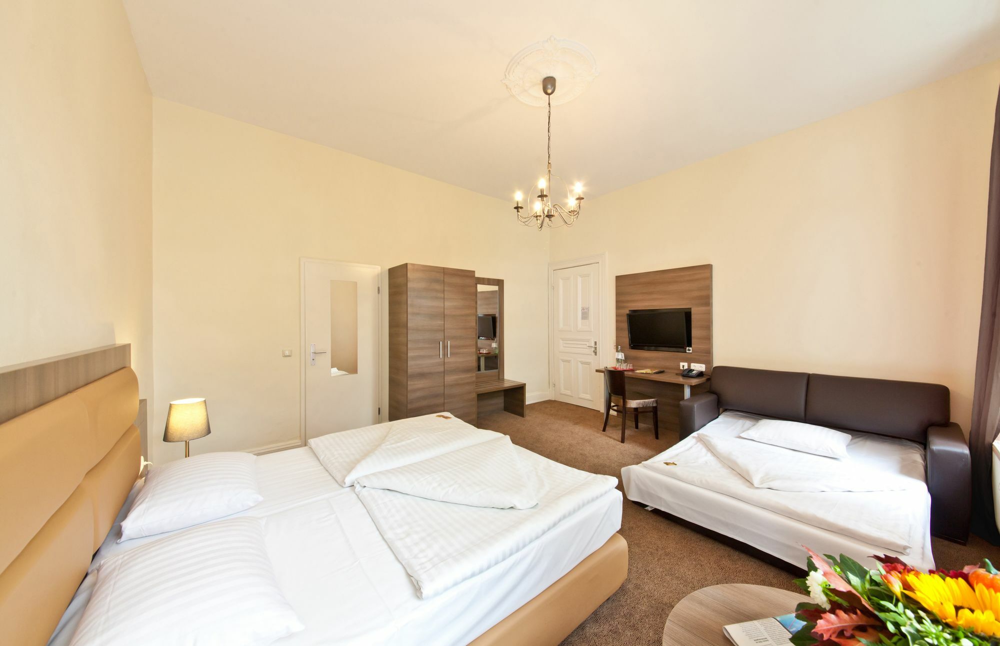 Hotel Koenigshof Αμβούργο Εξωτερικό φωτογραφία